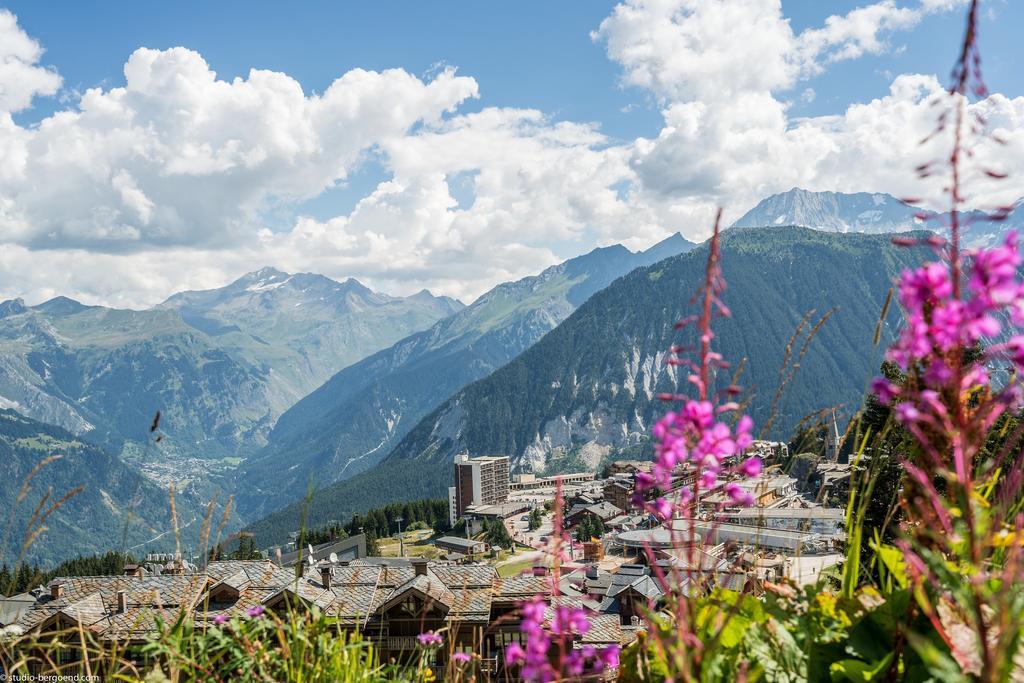 Résidence Pierre&Vacances Les Ecrins Courchevel Extérieur photo